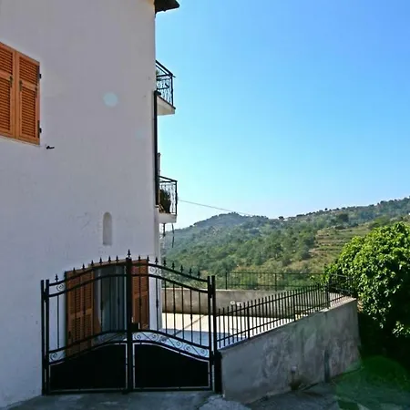 Casa Vacanze Reg. Avreghi Casa vacanze Civezza